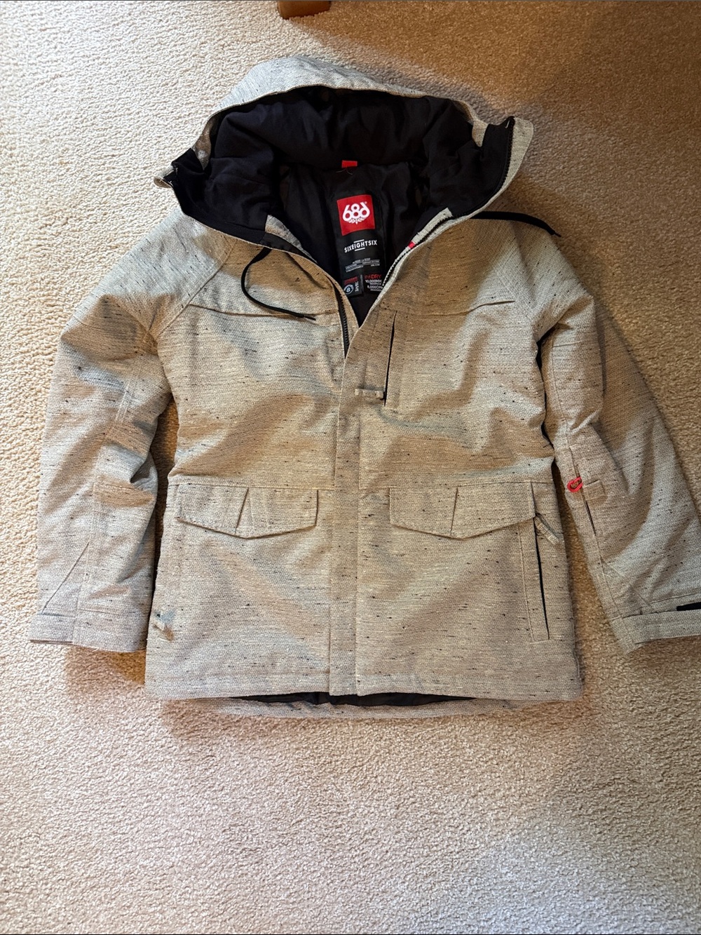 686 women’s  Ski Jacket in Heather Gray with Black Hood Lining